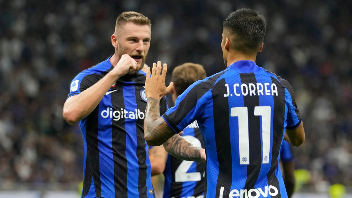 Liga Majstrov Milan Kriniar A Inter Mil No El Bayernu Mn Chov