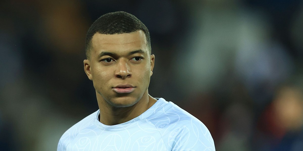 Futbal Kylian Mbappe musí podpísať s PSG novú zmluvu ak si praje