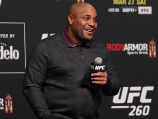 Daniel Cormier.