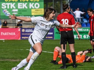 Andrea Bogorová v drese Spartaka Myjava.