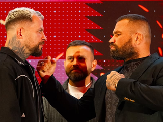 Marpo s Vémolom na tlačovej konferencii.