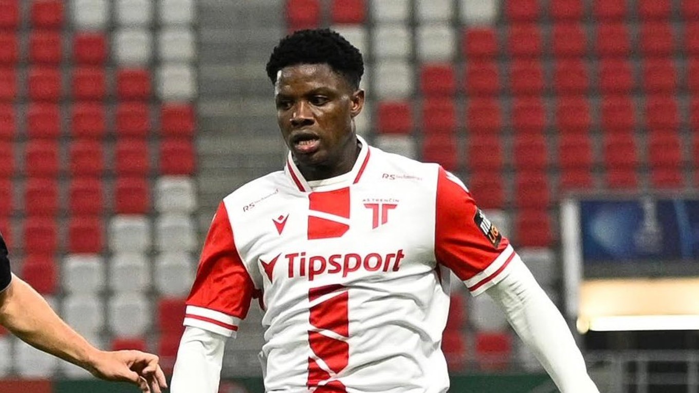 Sani Suleiman v drese Trenčína.