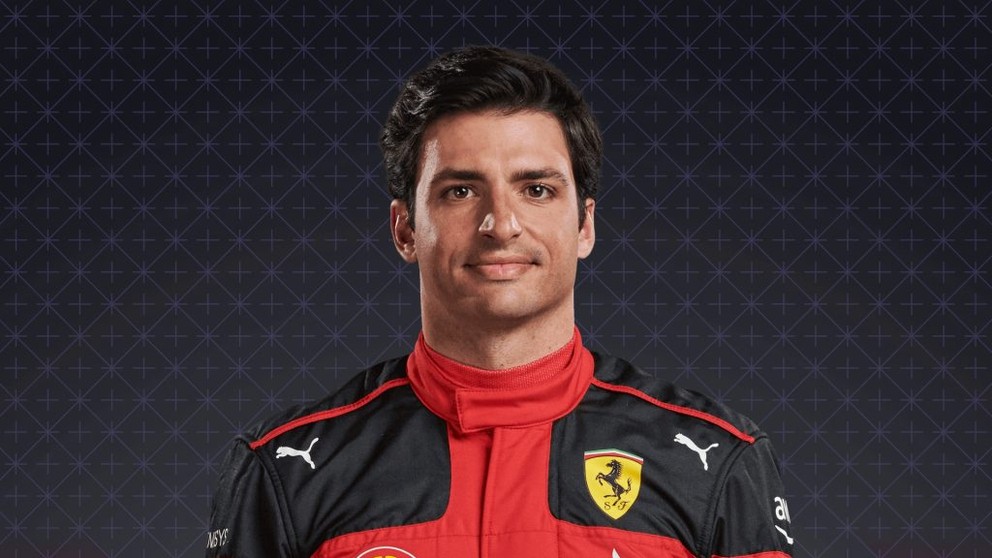 Carlos Sainz - jazdec tímu Ferrari. 