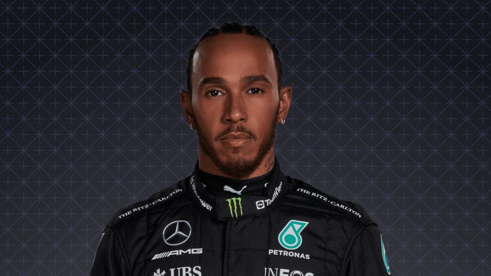 Lewis Hamilton - jazdec tímu Mercedes. 