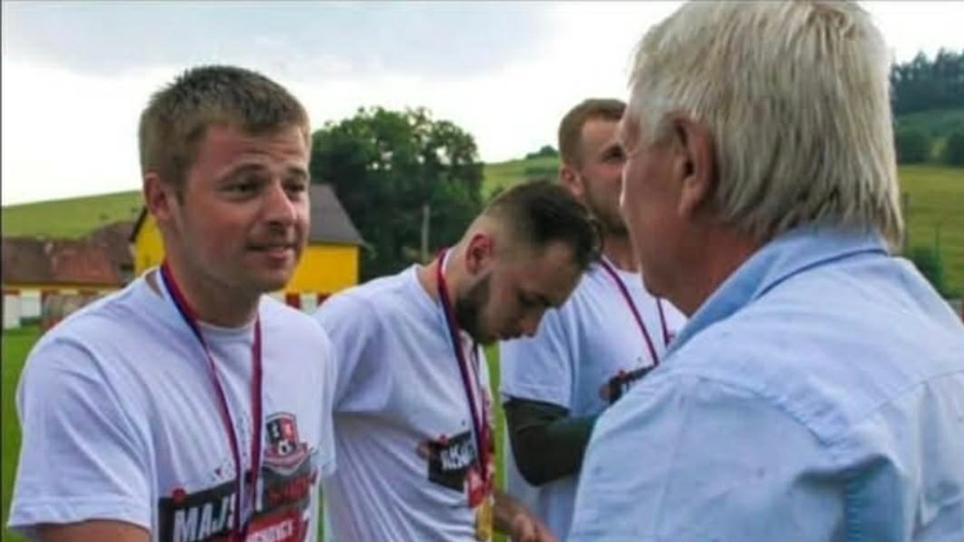 Vľavo Jozef Štofko.