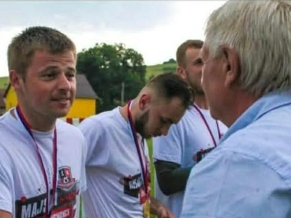 Vľavo Jozef Štofko.