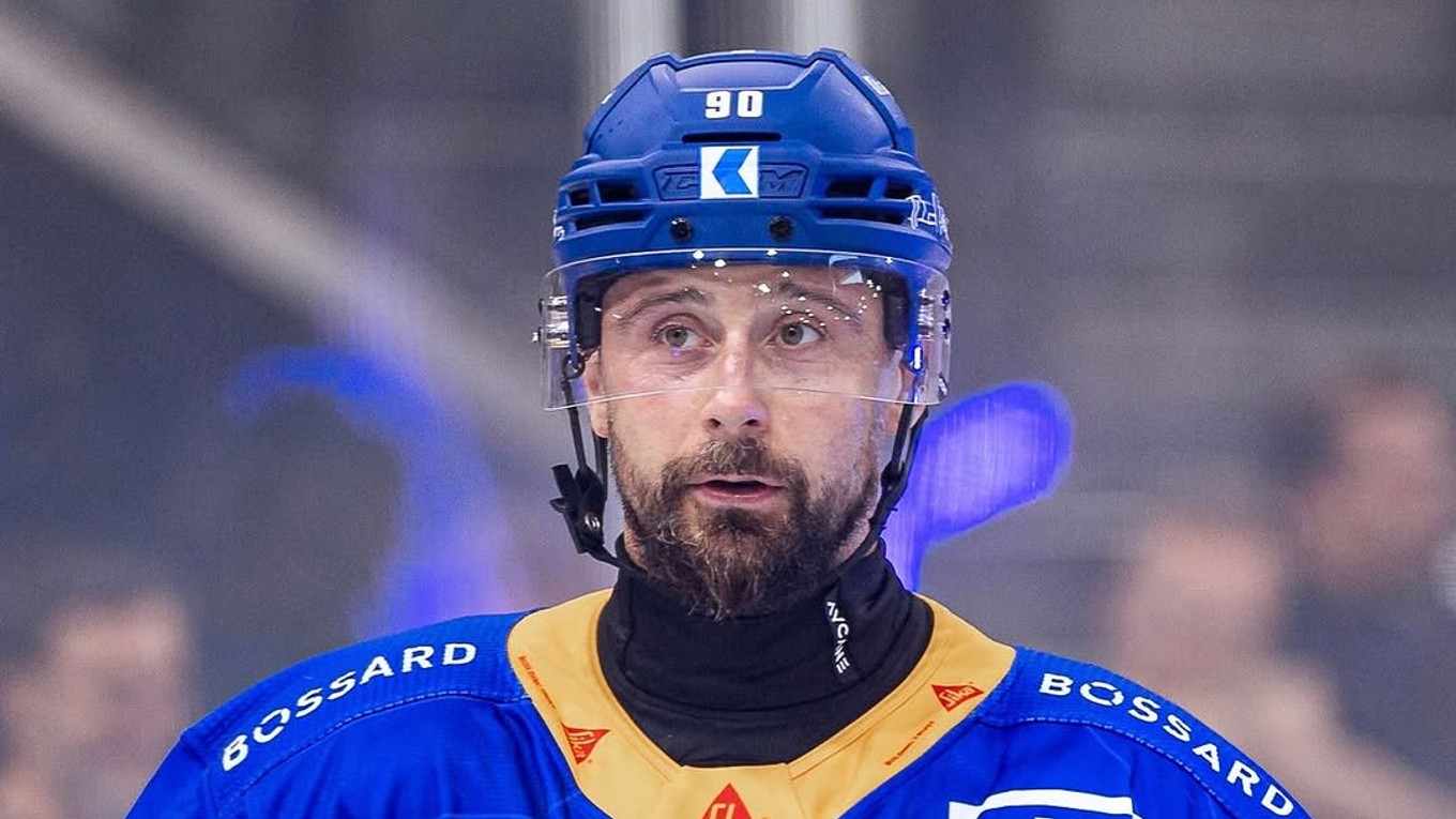 Tomáš Tatar v drese EV Zug. 