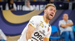 Hráč Veszprému oslavuje gól.
