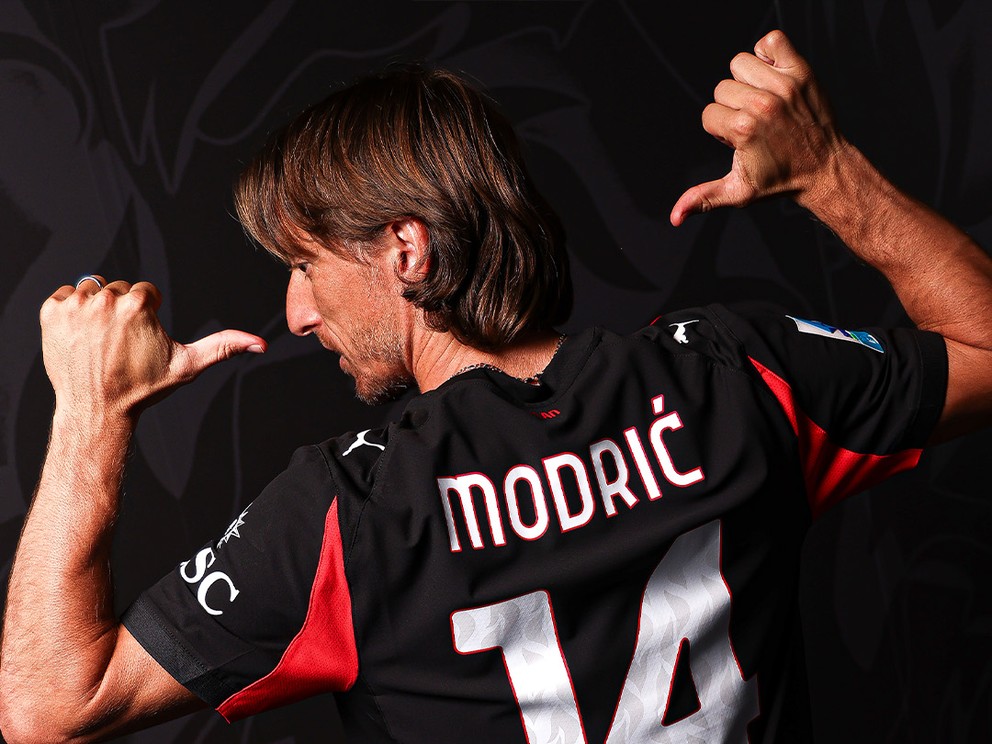 Luka Modrič v drese AC Miláno.