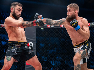 Ryšavý (vpravo) v súboji s Ilbayom.