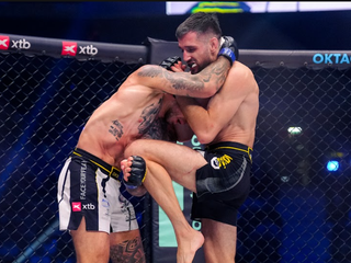 Marco Novák v akcii na turnaji OKTAGON 95.