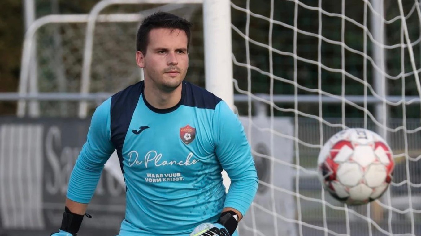 Arne Espilo v bráne Winkel Sportu.