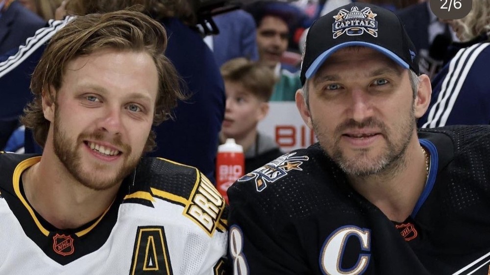 Chuťovky z NHLky: Pastrňák pridal fotku s Ovečkinom. Potom ju z Instagramu zmazal
