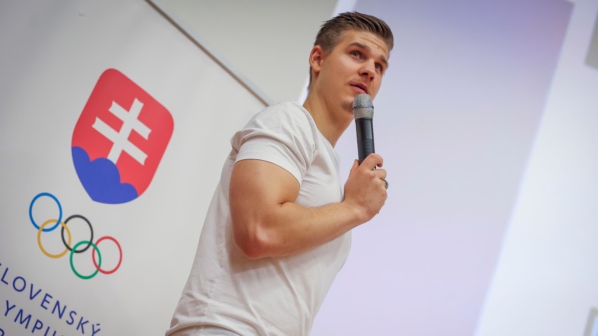 Prechod medzi seniorov si vyžaduje veľký skok. Len málokto zvládne taký tlak, vraví mentálny tréner