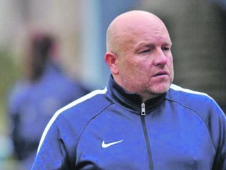 Myslel si, že je to vtip. Bývalý český futbalista zachránil život vodičovi autobusu