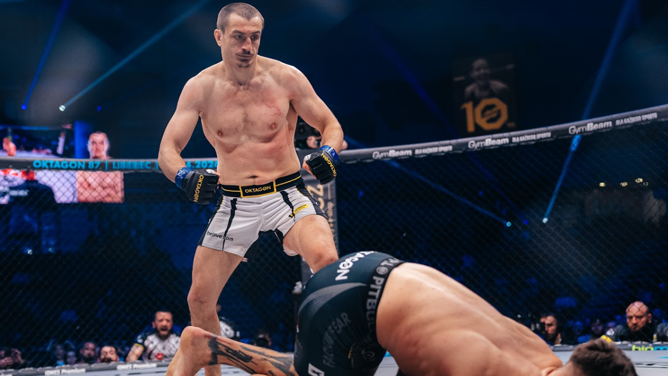 Gogoladze knokautoval Surduho.