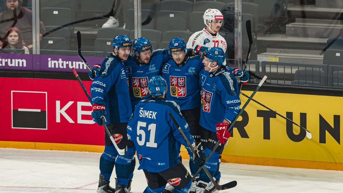 Radosť hokejistov Česka.