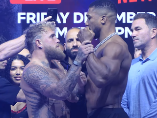 Paul s Joshuom na vážení.