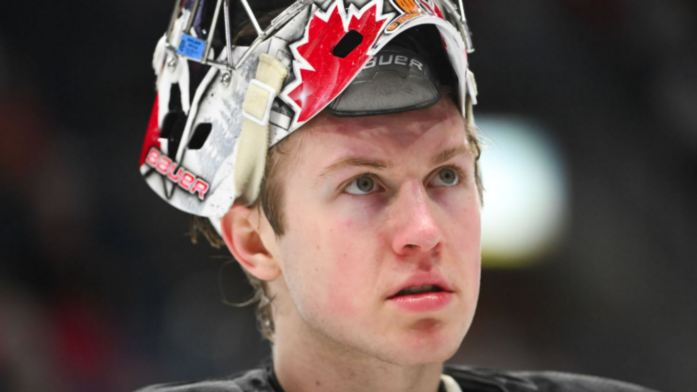 Kanadský brankár Jack Ivankovic.