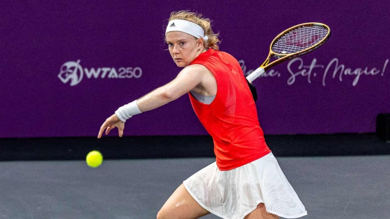 Britská tenistka Francesca Jonesová.