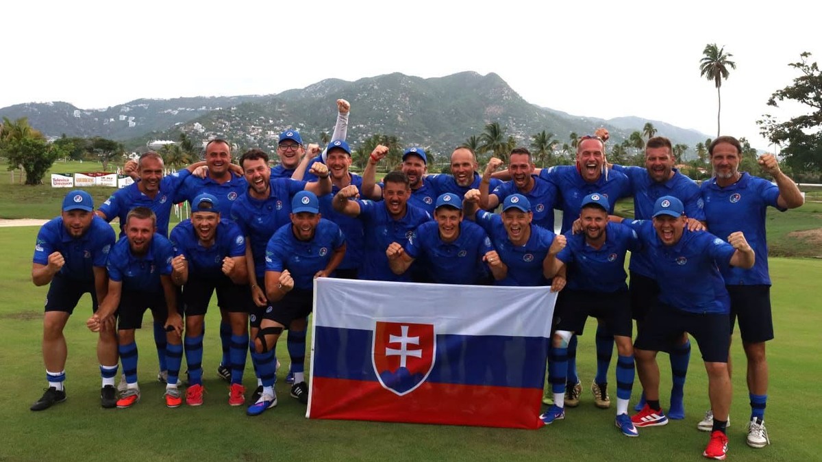 Slovenskí footgolfisti. 