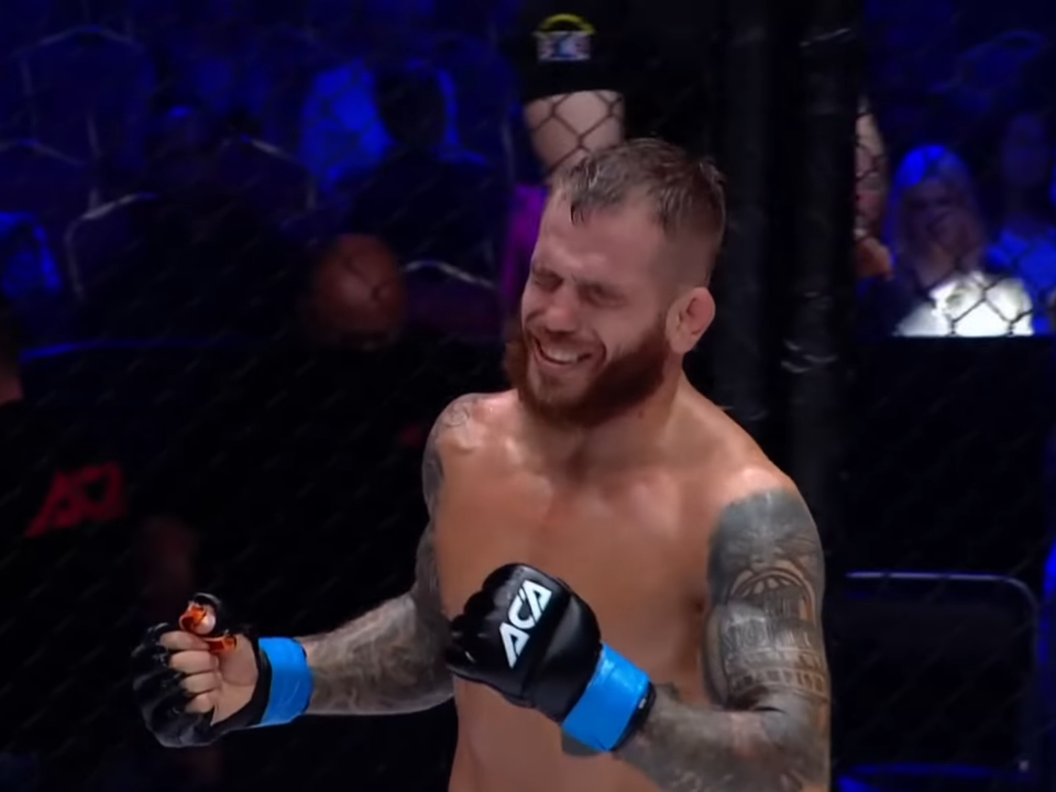 Dojatý Deák tesne po ukončení súboja.