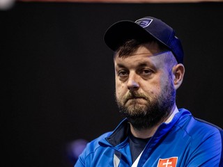 Tréner Slovenska Peter Barnišin.