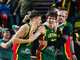 Ignas Sargiunas (uprostred).