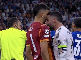 Dani Carvajal napadol brankára Olympique Marseille. 