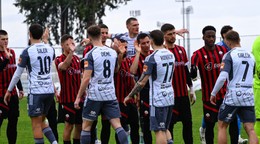 Futbalisti FK Železiarne Podbrezová a hráči Tetovo Škendija.