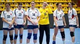 Slovenské hádzanárky počas MS U18 2026.