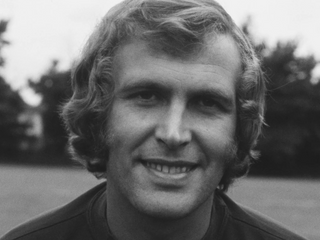 Bývalý futbalista Tommy Baldwin v drese FC Chelsea.