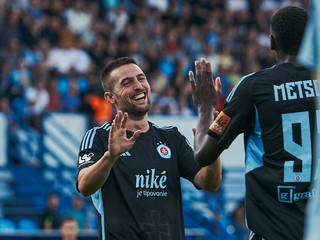 Róbert Mak sa teší z gólu v zápase AC Nitra - Slovan Bratislava.