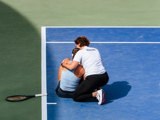 Renáta Jamrichová si poranila koleno.