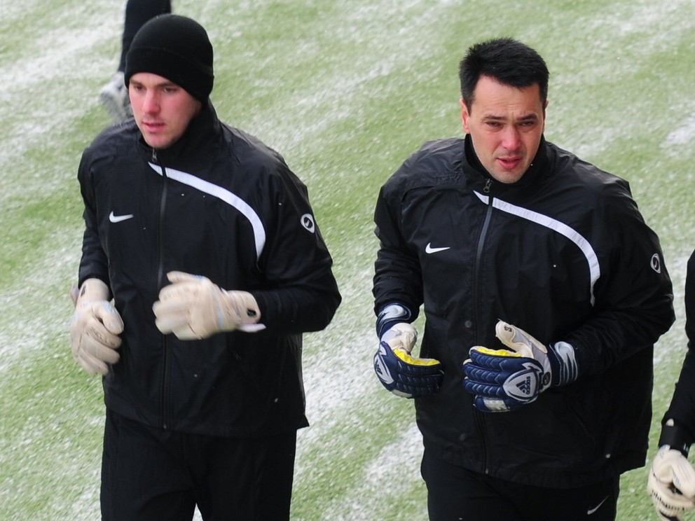 Martin Krnáč (vľavo) a Miroslav Zeman počas tréningu MŠK Žilina v roku 2010.