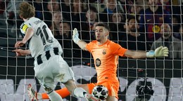 Brankár Barcelony Joan Garcia.