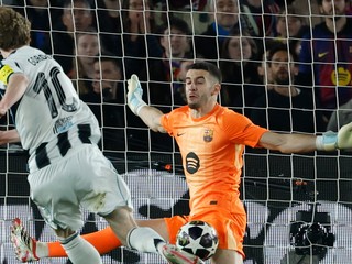 Brankár Barcelony Joan Garcia.