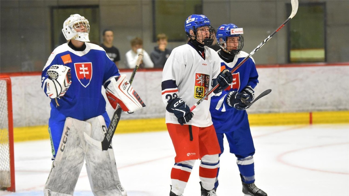 Fotka zo zápasu Česko U16 - Slovensko U16.