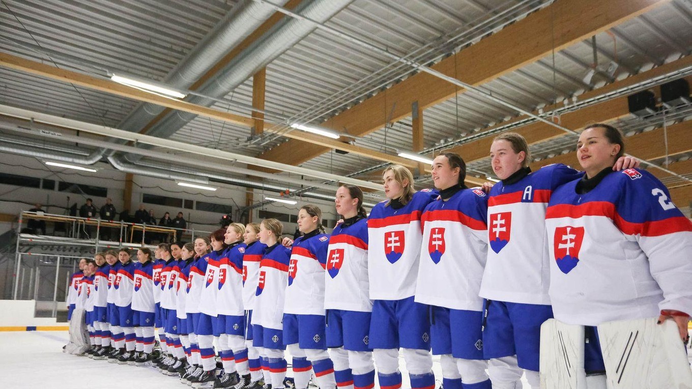 Slovenská reprezentácia na MS v hokeji žien do 18 rokov