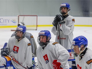 Slovenskí hokejisti do 18 rokov počas prípravného kempu pred Hlinka Gretzky Cup 2022.