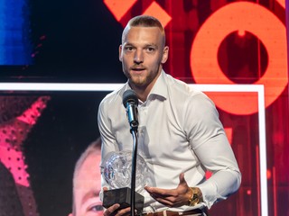 Tomáš Vantruba s cenou pre najlepšieho hráča Tipos III. ligy Západ 2024/2025.