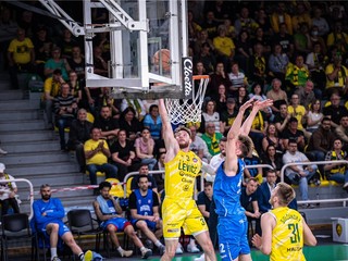 Fotka zo zápasu Spišskí Rytieri - Patrioti Levice.