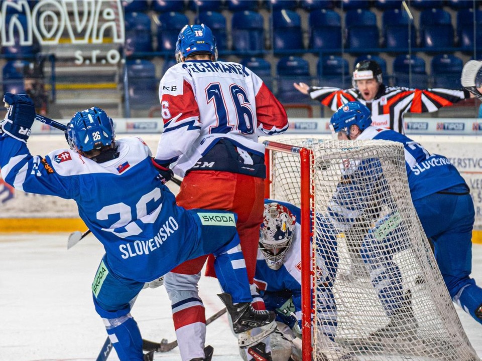 Fotka zo zápasu Česko U20 - Slovensko U20.