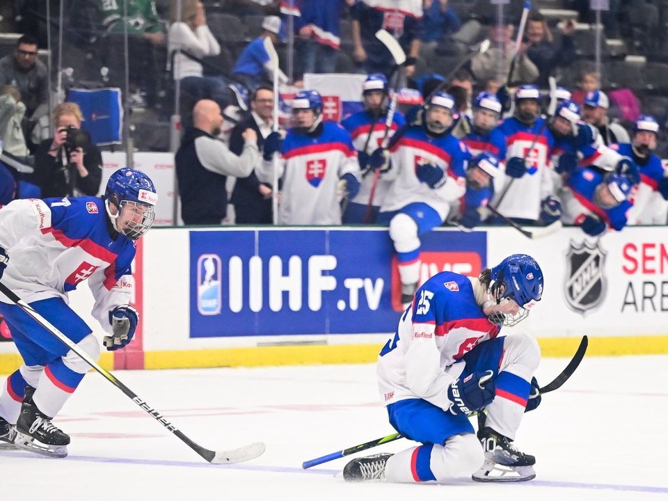 Slovenskí hokejisti do 18 rokov.