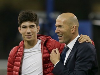Zinedine Zidane so svojím synom Lucom.