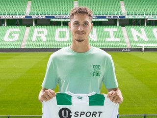 Nikolas Brandis s dresom 
FC Groningen
