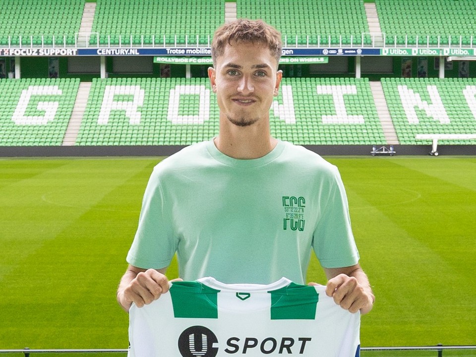 Nikolas Brandis s dresom 
FC Groningen
