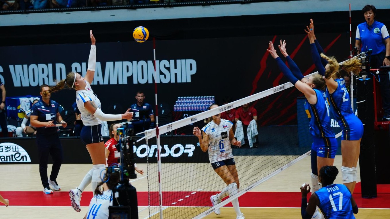 Karin Šunderlíková v zápase Slovensko - Taliansko na MS vo volejbale 2025.