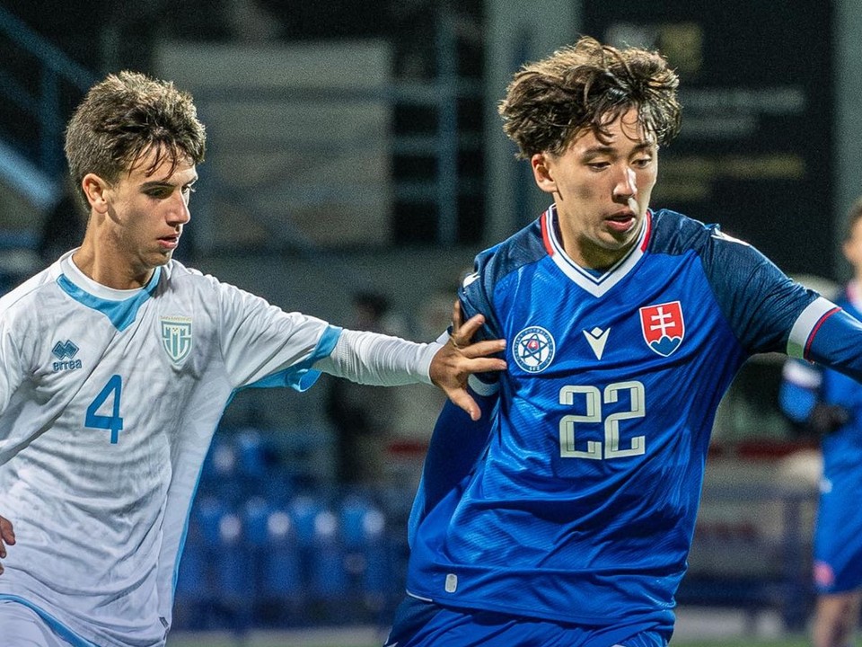 Slovenský futbalista do 17 rokov.