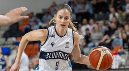 Terézia Páleniková v drese Slovenska.